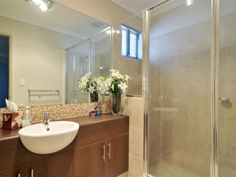 25 Tectona Way, Halls Head WA 6210