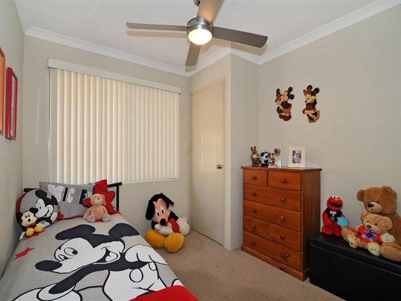 25 Tectona Way, Halls Head WA 6210