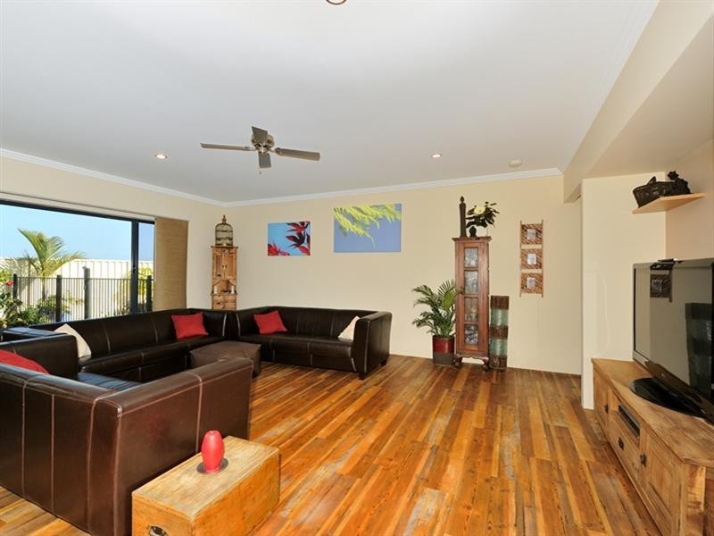 26 Dalwallinu Terrace, Dawesville WA 6211