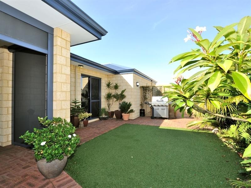 26 Dalwallinu Terrace, Dawesville WA 6211