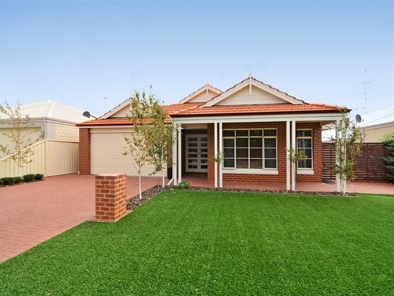 14 Len Howard Drive, Erskine WA 6210