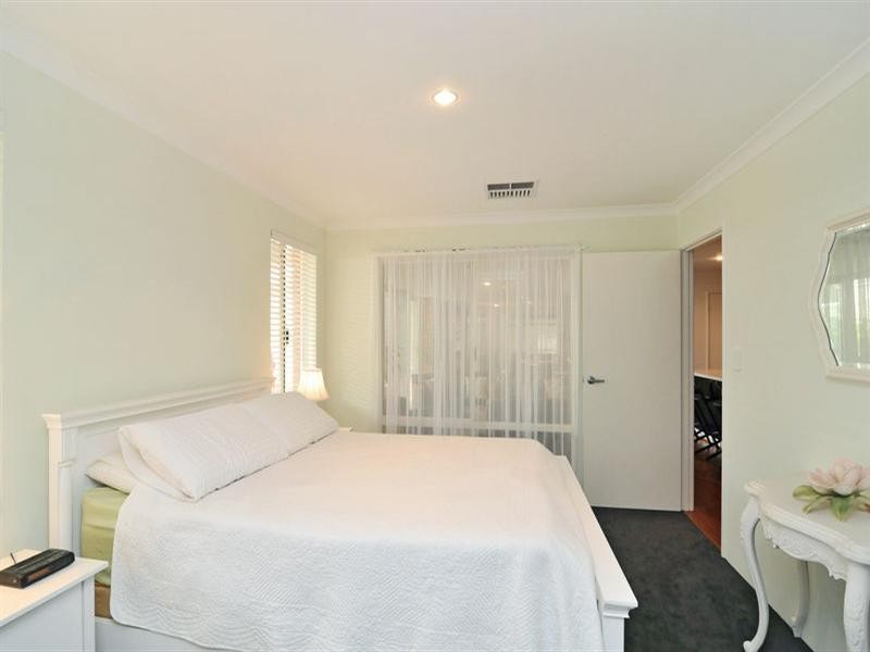 14 Len Howard Drive, Erskine WA 6210