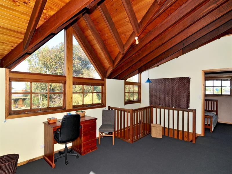 20 Regent Drive, Wannanup WA 6210