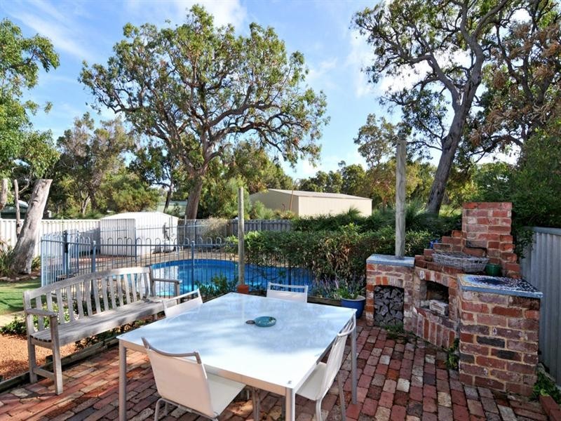 20 Regent Drive, Wannanup WA 6210