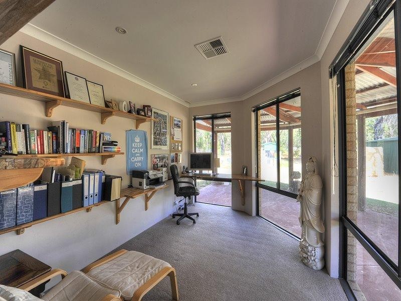 195 Lakeside Parkway, Herron WA 6211