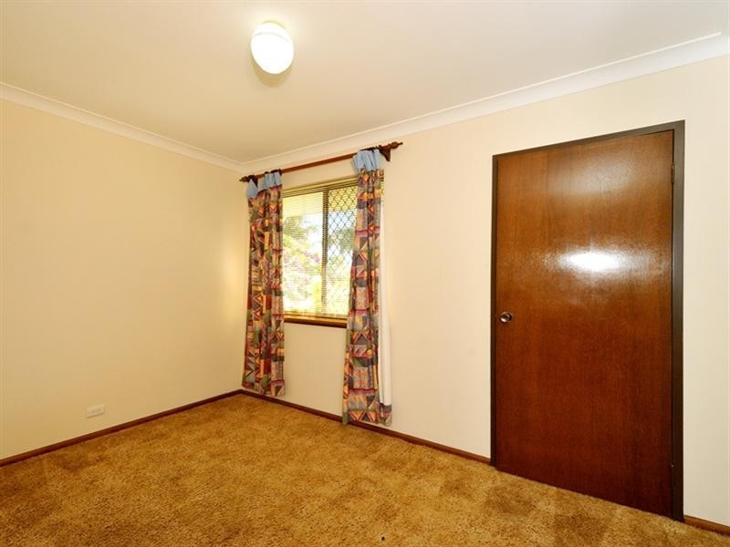 5B Nile Close, Halls Head WA 6210