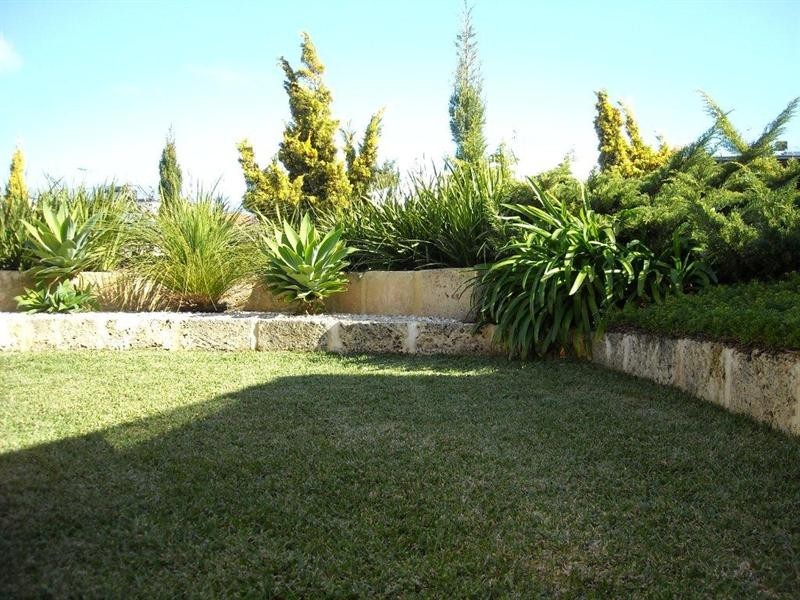 2 Peppertree Close, Wannanup WA 6210