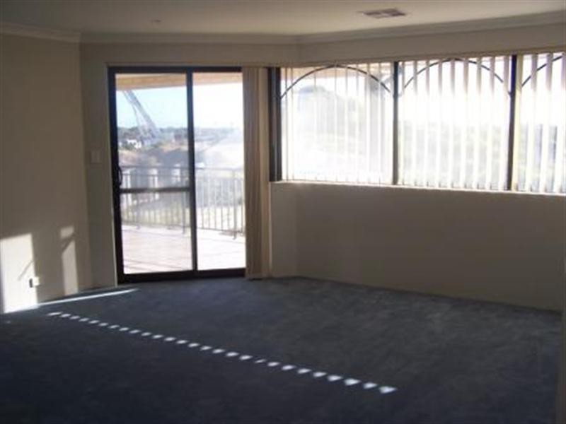 124 Sanctuary Circuit, Wannanup WA 6210