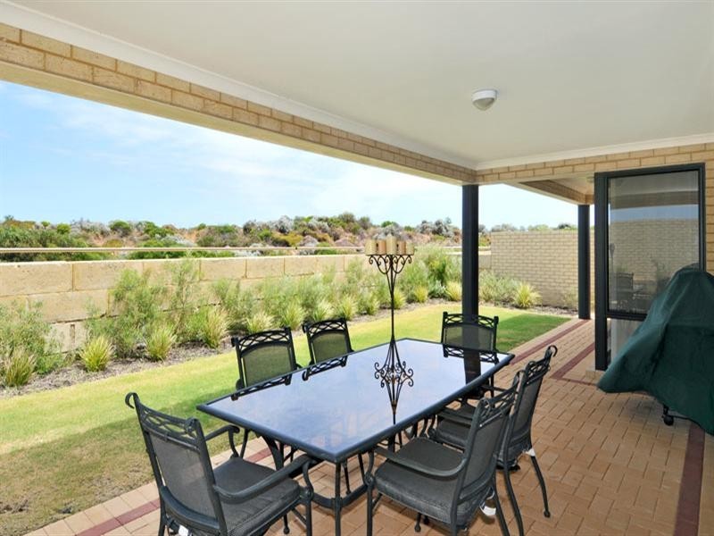 124 Sanctuary Circuit, Wannanup WA 6210