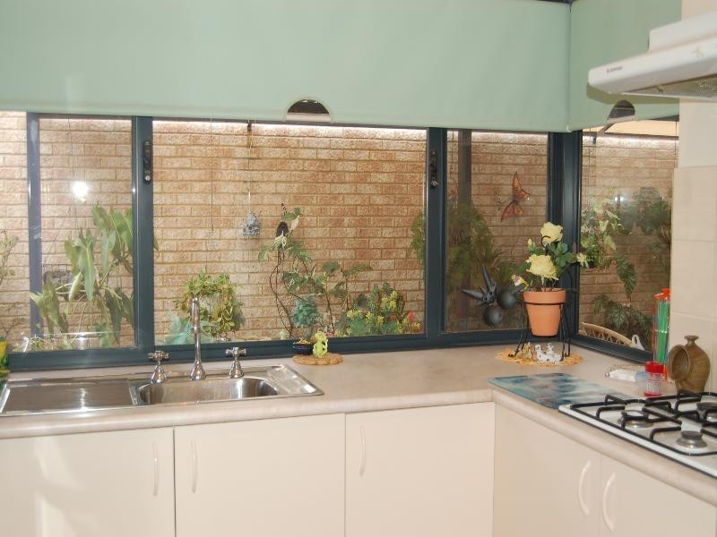 8 Cassia Street, Greenfields WA 6210