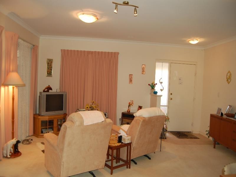 8 Cassia Street, Greenfields WA 6210