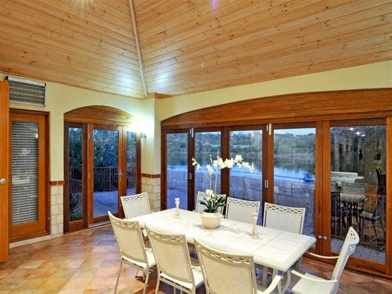 4 Lakeway Retreat, Dawesville WA 6211