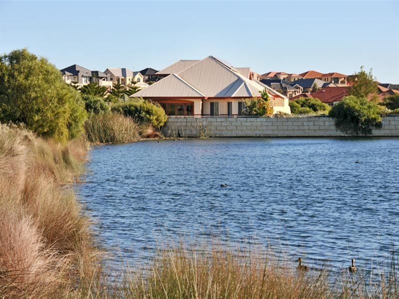 4 Lakeway Retreat, Dawesville WA 6211
