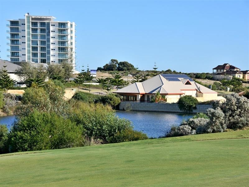 4 Lakeway Retreat, Dawesville WA 6211