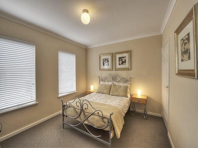 7 Pacifica Way, Dudley Park WA 6210