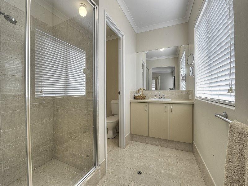 7 Pacifica Way, Dudley Park WA 6210