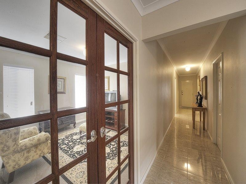 7 Pacifica Way, Dudley Park WA 6210