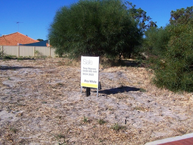 22 Heyerdahl Way, Dudley Park WA 6210