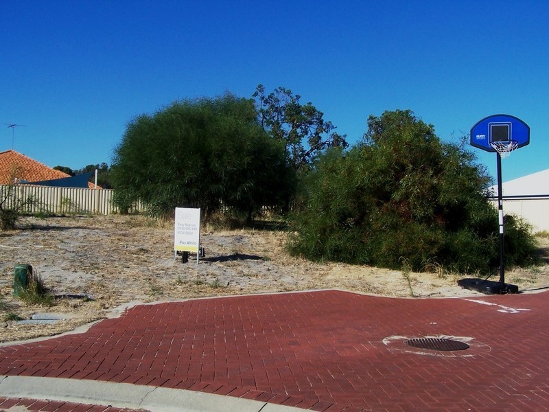 22 Heyerdahl Way, Dudley Park WA 6210