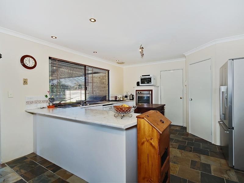 12 Exchequer Avenue, Greenfields WA 6210