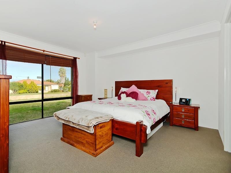 12 Exchequer Avenue, Greenfields WA 6210