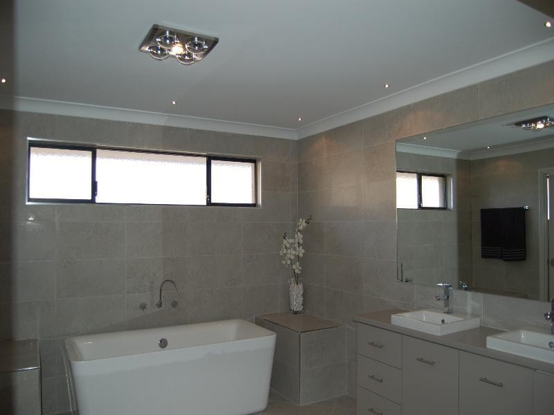 19 Collier Road, Silver Sands WA 6210