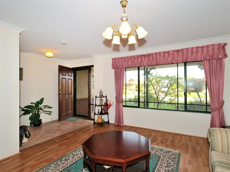 2 Birtles Grove, Erskine WA 6210