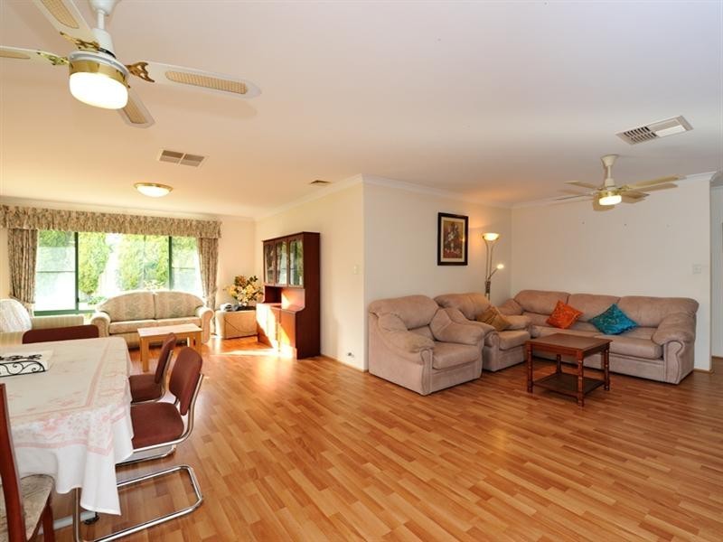 2 Birtles Grove, Erskine WA 6210