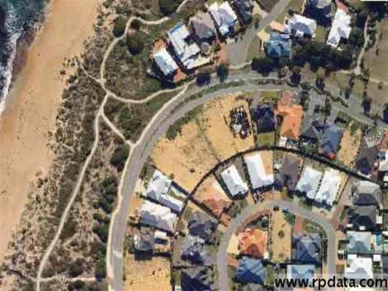 48 Boardwalk Boulevard, Halls Head WA 6210