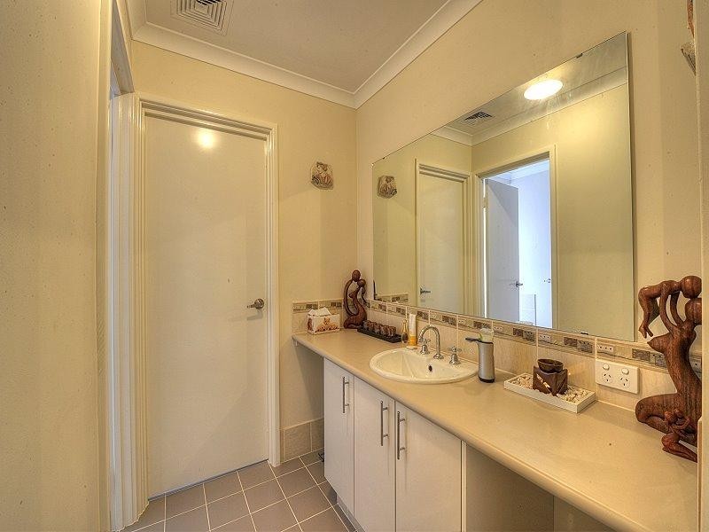 9 Honeydew Trail, Wannanup WA 6210