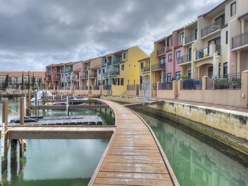 13/7 Village Mews, Wannanup WA 6210