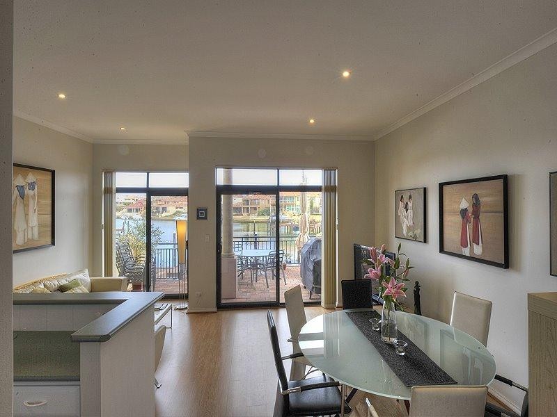 13/7 Village Mews, Wannanup WA 6210