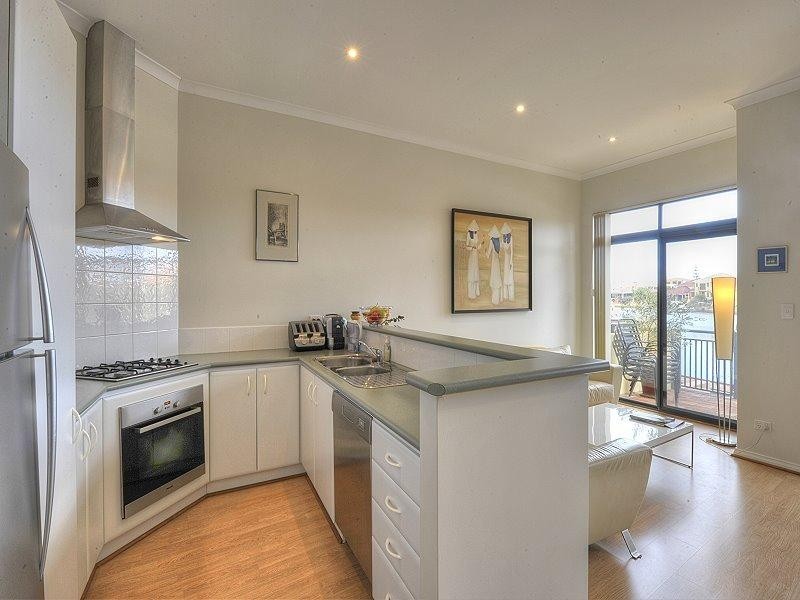 13/7 Village Mews, Wannanup WA 6210