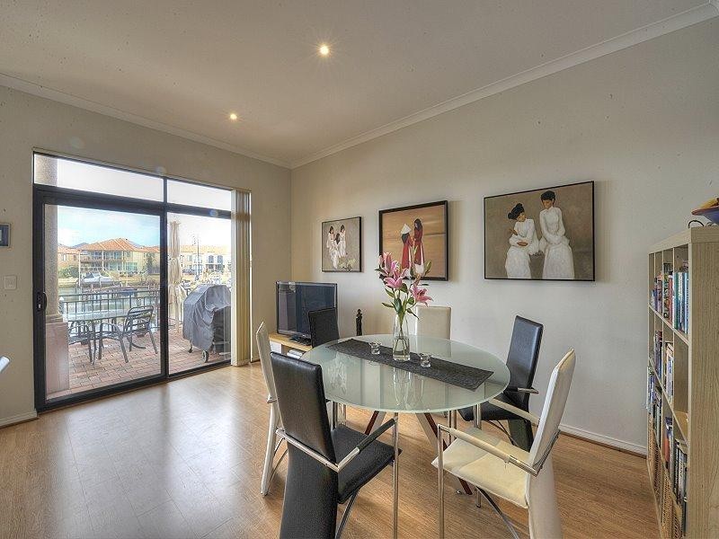 13/7 Village Mews, Wannanup WA 6210