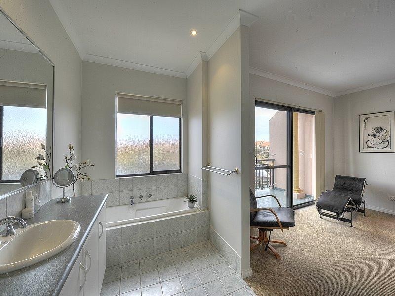 13/7 Village Mews, Wannanup WA 6210