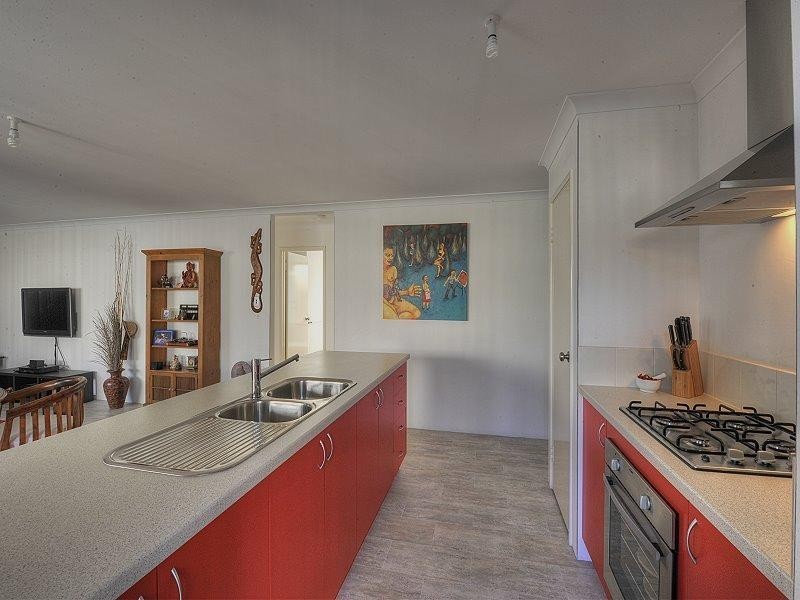 7 Ellerslie Avenue, Greenfields WA 6210