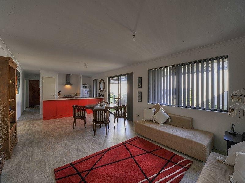 7 Ellerslie Avenue, Greenfields WA 6210