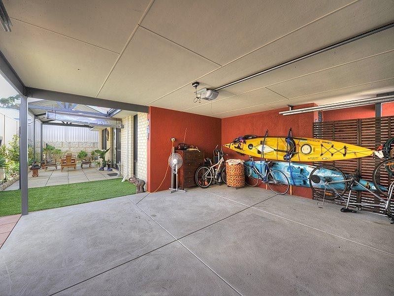 7 Ellerslie Avenue, Greenfields WA 6210