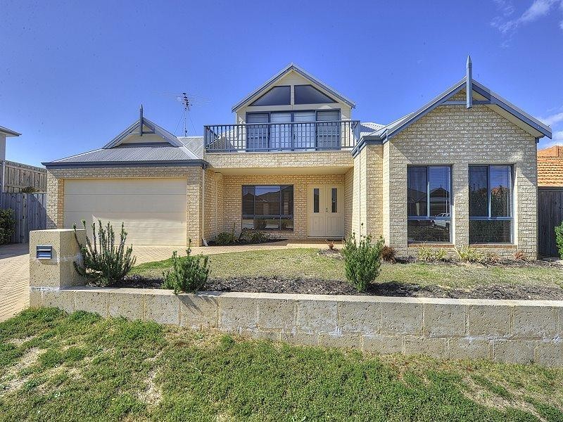 60 Quandong Parkway, Halls Head WA 6210