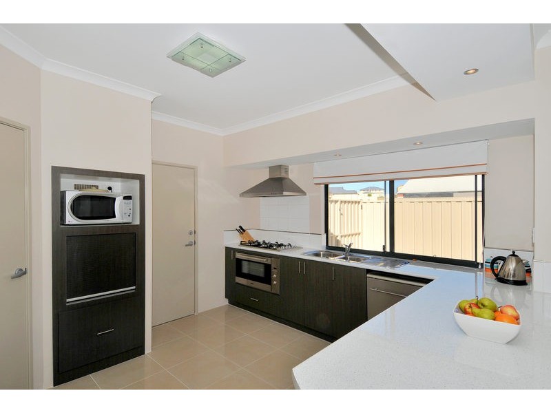 15 Laverton Rise, Dawesville WA 6211