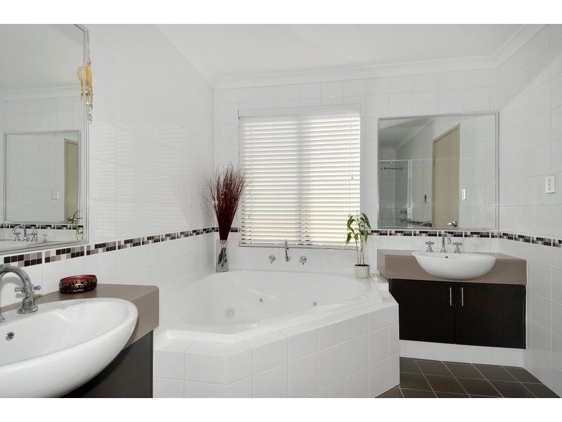 15 Laverton Rise, Dawesville WA 6211
