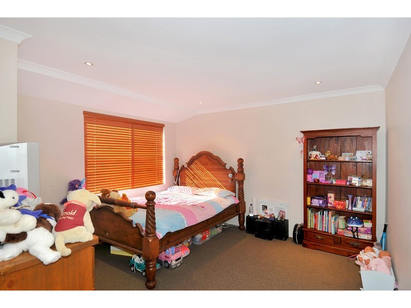 15 Laverton Rise, Dawesville WA 6211