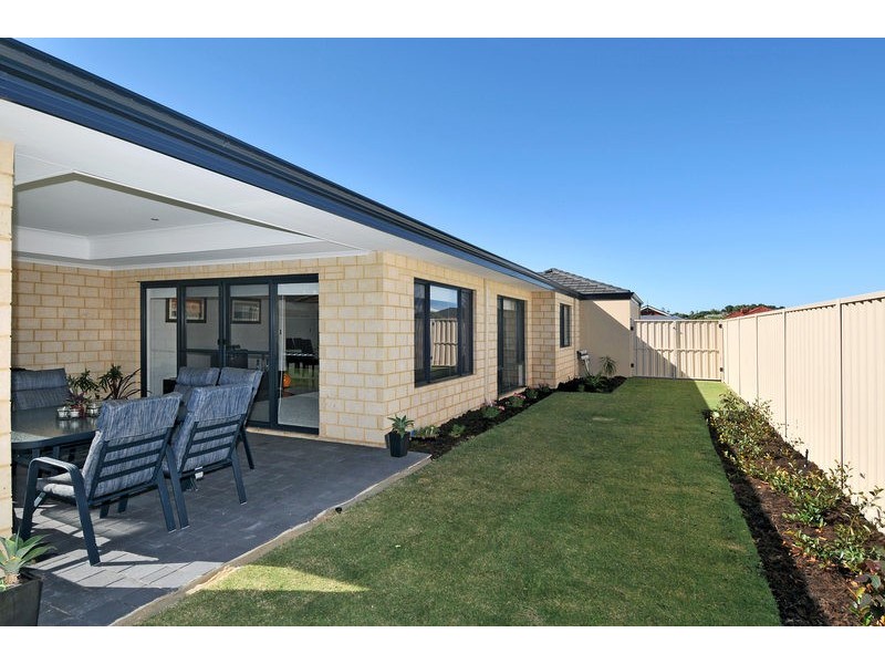 15 Laverton Rise, Dawesville WA 6211