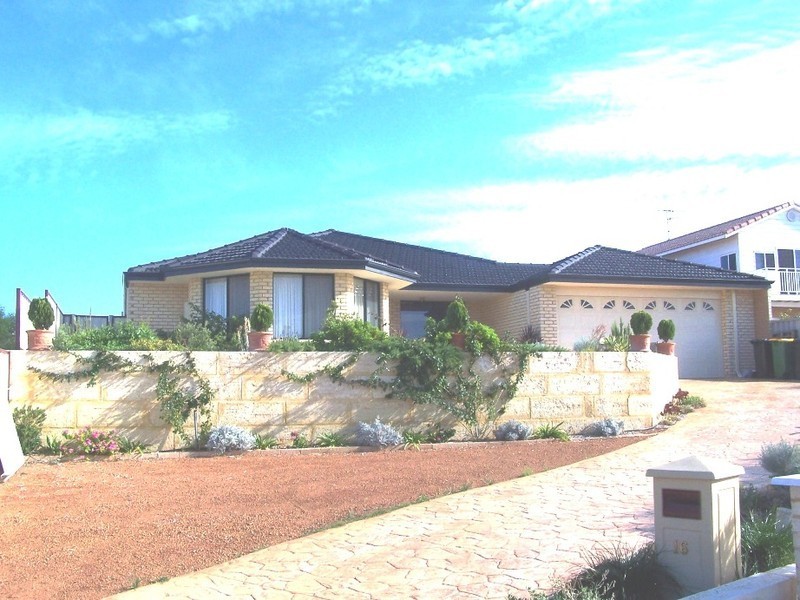 16 Peppertree Close, Wannanup WA 6210
