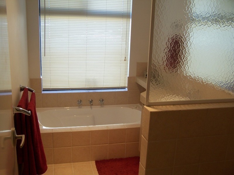 16 Peppertree Close, Wannanup WA 6210