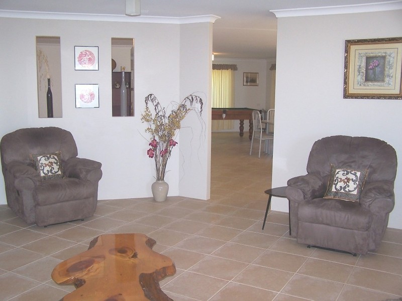 16 Peppertree Close, Wannanup WA 6210