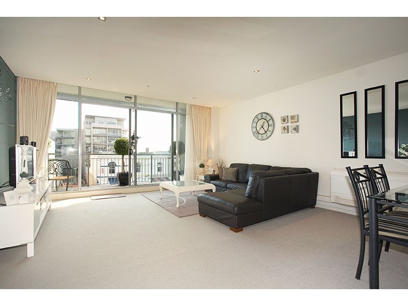 86 Bay Street, Port Melbourne VIC 3207