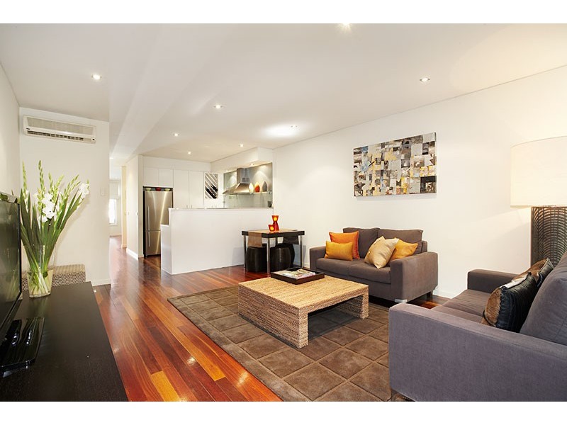 57 Ross Street, Port Melbourne VIC 3207