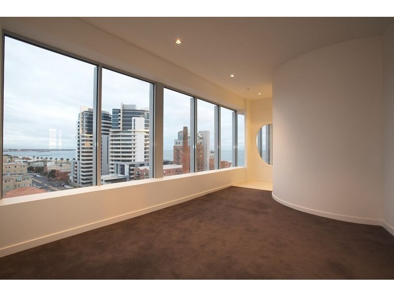 E902/126 Rouse Street, Port Melbourne VIC 3207