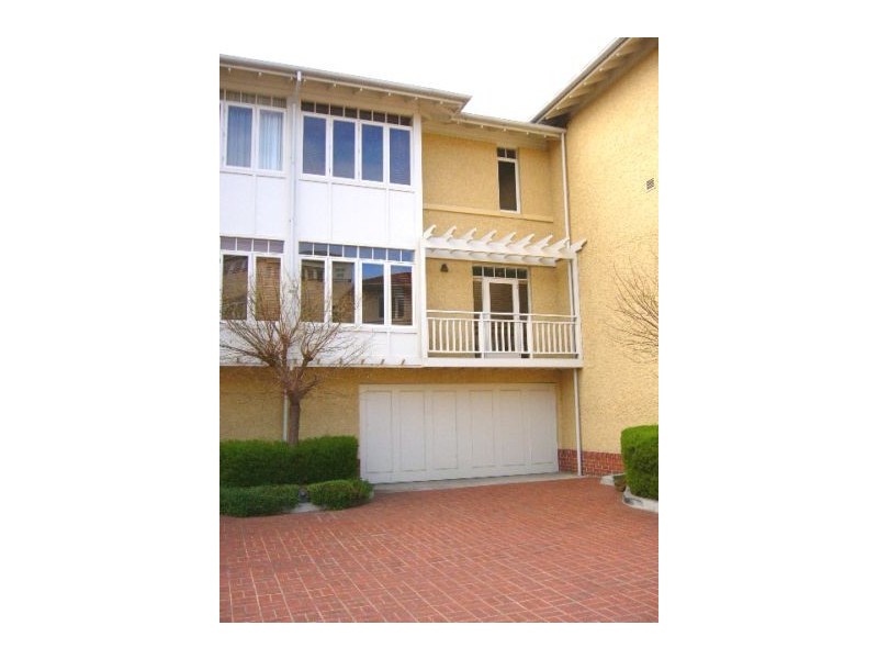 125 Esplanade East, Port Melbourne VIC 3207